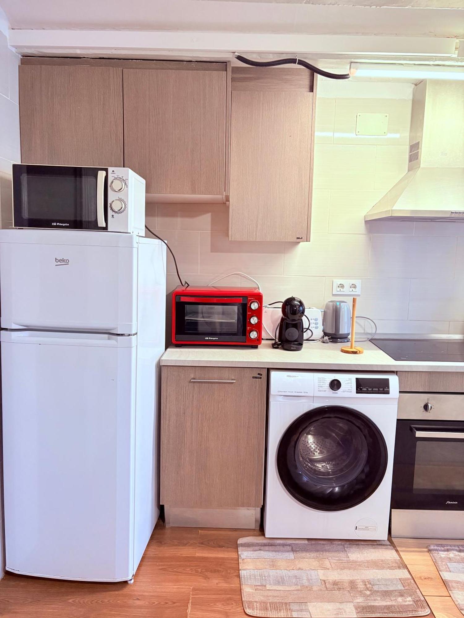 Stunning Flat For 6 People 3 Blocks From The Beach Plus Welcome Breakfast Barcelona Exteriér fotografie
